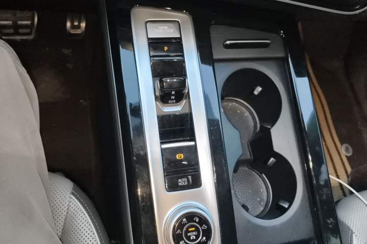 Used Volkswagen Tavendor 2023 380TSI Four-Wheel Drive R-Line Cruise Edition Gear Lever