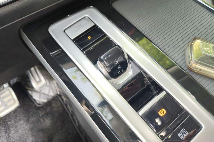 Used Volkswagen Tavendor 2023 380TSI Four-Wheel Drive R-Line Cruise Edition Gear Lever