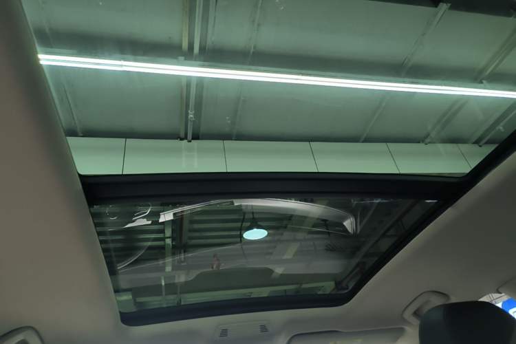 Used Volkswagen Tavendor 2023 380TSI Four-Wheel Drive R-Line Cruise Edition Headliner