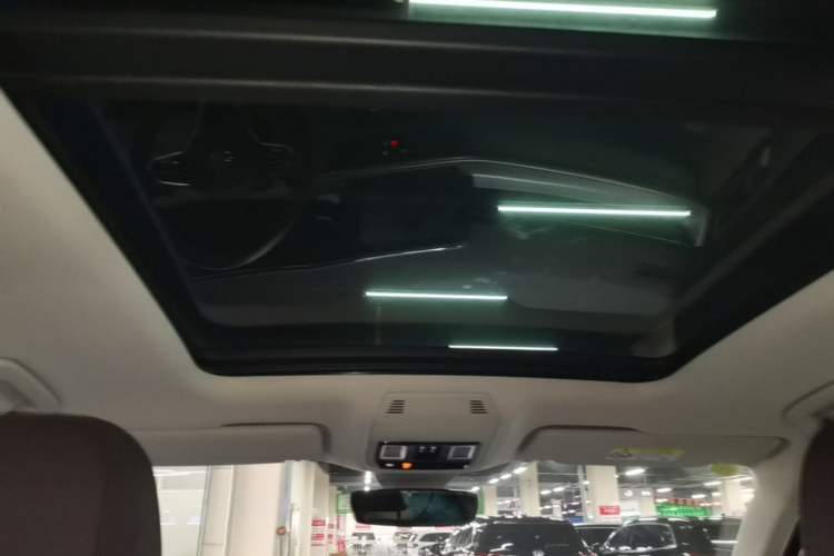 Used Volkswagen Tavendor 2023 380TSI Four-Wheel Drive R-Line Cruise Edition Headliner