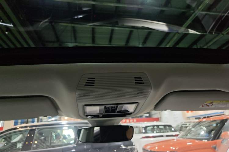 Used Volkswagen Tavendor 2023 380TSI Four-Wheel Drive R-Line Cruise Edition Headliner
