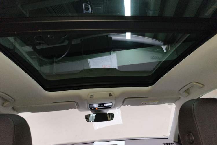 Used Volkswagen Tavendor 2023 380TSI Four-Wheel Drive R-Line Cruise Edition Headliner