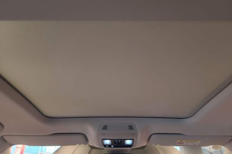 Used Volkswagen Tavendor 2023 380TSI Four-Wheel Drive R-Line Cruise Edition Headliner