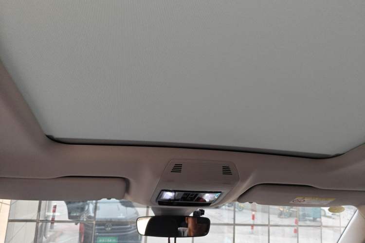 Used Volkswagen Tavendor 2023 380TSI Four-Wheel Drive R-Line Cruise Edition Headliner