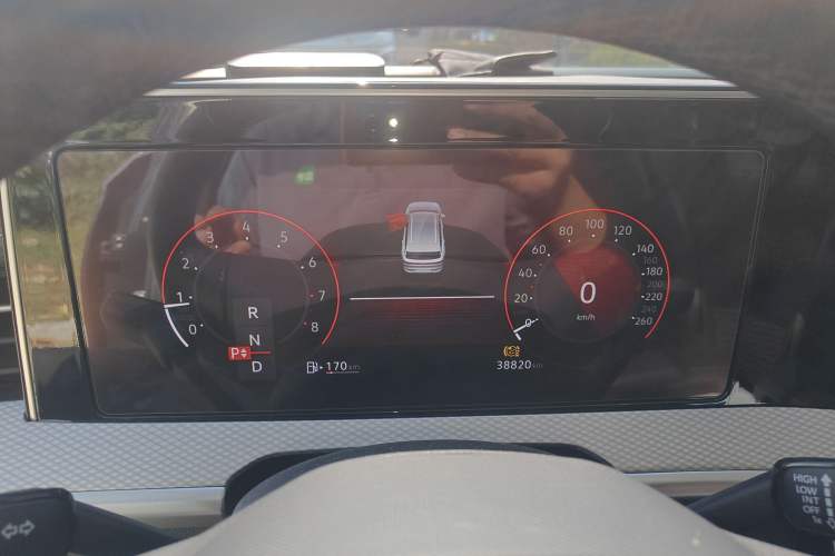 Used Volkswagen Tavendor 2023 330TSI Luxury Touring Edition Instrument Cluster