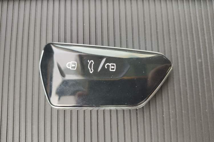 Used Volkswagen Tavendor 2023 380TSI Four-Wheel Drive R-Line Cruise Edition Interior 1