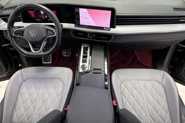Used Volkswagen Tavendor 2023 380TSI Four-Wheel Drive R-Line Cruise Edition Interior 1