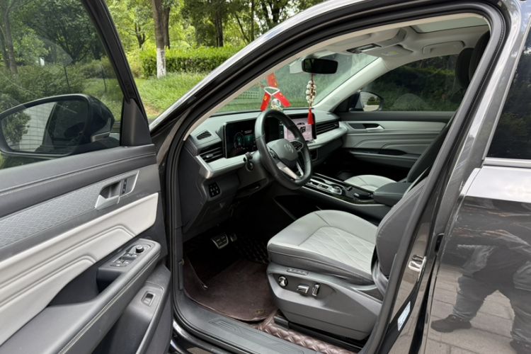 Used Volkswagen Tavendor 2023 380TSI Four-Wheel Drive R-Line Cruise Edition Interior 1