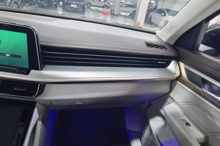 Used Volkswagen Tavendor 2023 380TSI Four-Wheel Drive R-Line Cruise Edition Interior 12