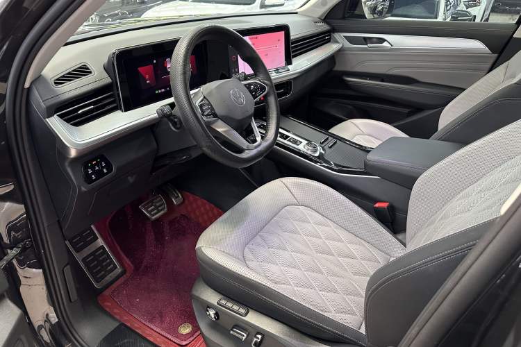 Used Volkswagen Tavendor 2023 380TSI Four-Wheel Drive R-Line Cruise Edition Interior 2