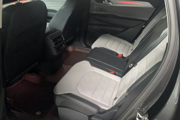 Used Volkswagen Tavendor 2023 330TSI Luxury Touring Edition Interior 3