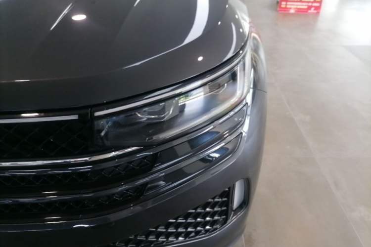 Used Volkswagen Tavendor 2023 380TSI Four-Wheel Drive R-Line Cruise Edition Left Front Headlight