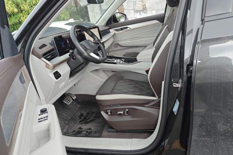 Used Volkswagen Tavendor 2023 380TSI Four-Wheel Drive R-Line Cruise Edition Left Front Seat