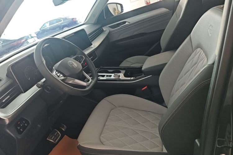 Used Volkswagen Tavendor 2023 380TSI Four-Wheel Drive R-Line Cruise Edition Left Front Seat