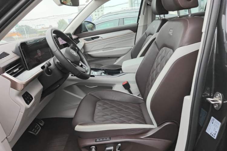 Used Volkswagen Tavendor 2023 380TSI Four-Wheel Drive R-Line Cruise Edition Left Front Seat