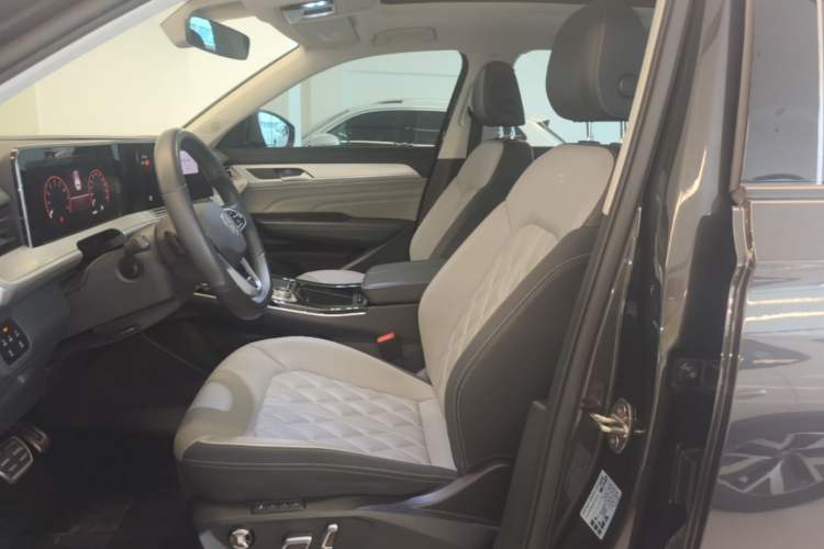 Used Volkswagen Tavendor 2023 380TSI Four-Wheel Drive R-Line Cruise Edition Left Front Seat