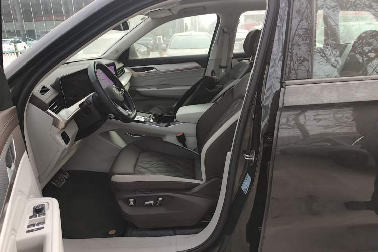 Used Volkswagen Tavendor 2023 380TSI Four-Wheel Drive R-Line Cruise Edition Left Front Seat
