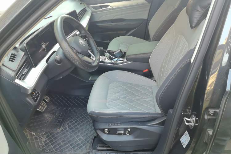 Used Volkswagen Tavendor 2023 380TSI Four-Wheel Drive R-Line Cruise Edition Left Front Seat