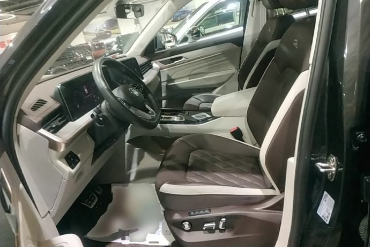 Used Volkswagen Tavendor 2023 380TSI Four-Wheel Drive R-Line Cruise Edition Left Front Seat