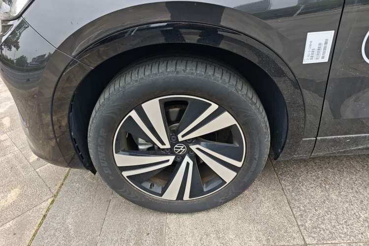 Used Volkswagen Tavendor 2023 380TSI Four-Wheel Drive R-Line Cruise Edition Left Front Wheel Hub