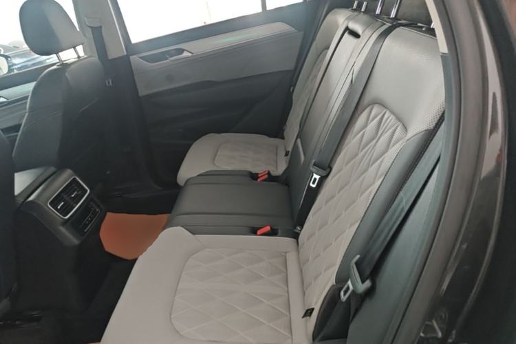 Used Volkswagen Tavendor 2023 380TSI Four-Wheel Drive R-Line Cruise Edition Left Rear Seat