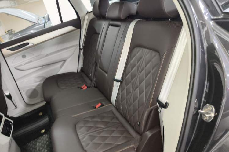 Used Volkswagen Tavendor 2023 380TSI Four-Wheel Drive R-Line Cruise Edition Left Rear Seat