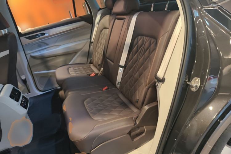 Used Volkswagen Tavendor 2023 380TSI Four-Wheel Drive R-Line Cruise Edition Left Rear Seat