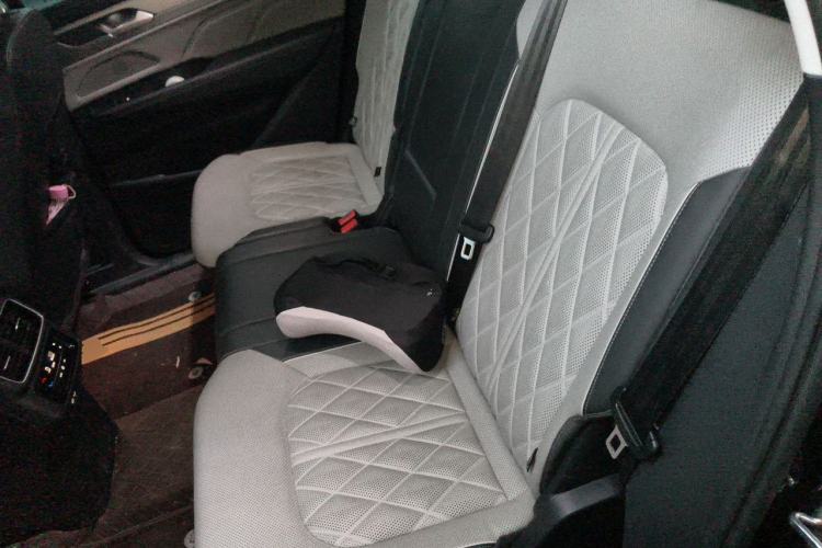 Used Volkswagen Tavendor 2023 380TSI Four-Wheel Drive R-Line Cruise Edition Left Rear Seat