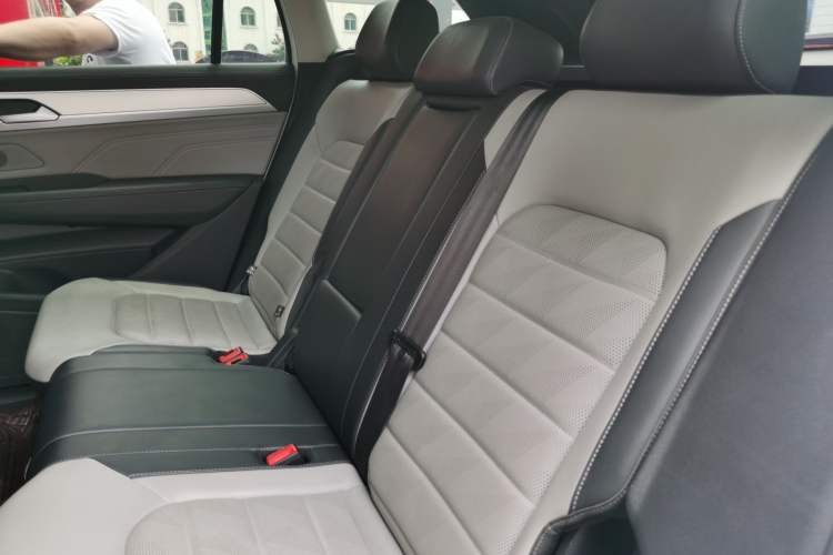 Used Volkswagen Tavendor 2023 330TSI Luxury Touring Edition Left Rear Seat