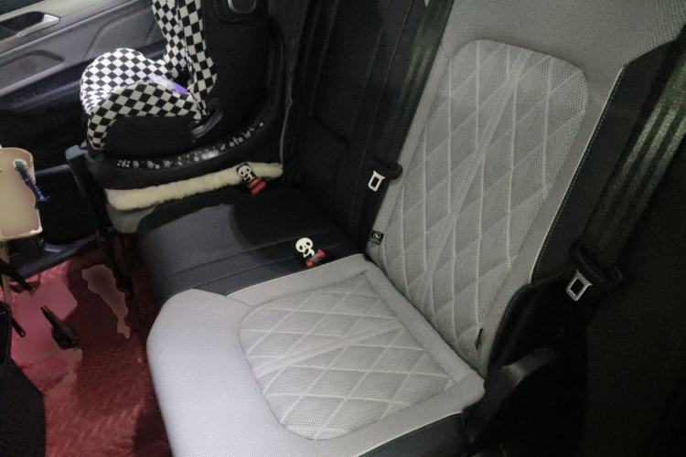 Used Volkswagen Tavendor 2023 380TSI Four-Wheel Drive R-Line Cruise Edition Left Rear Seat