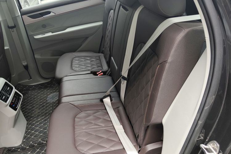 Used Volkswagen Tavendor 2023 380TSI Four-Wheel Drive R-Line Cruise Edition Left Rear Seat