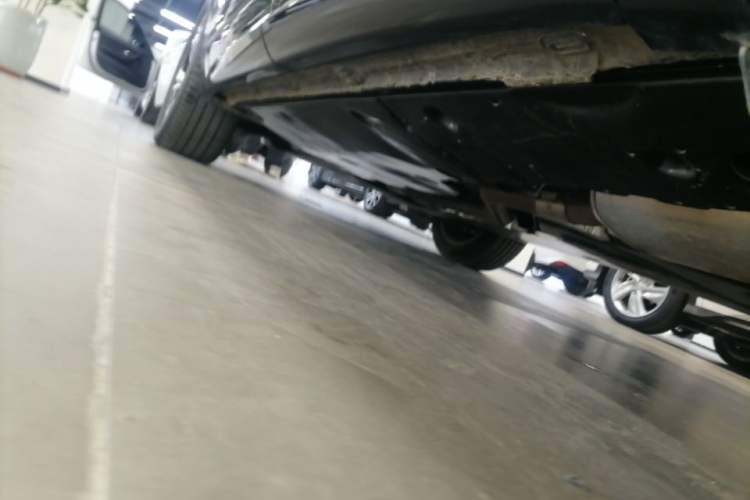 Used Volkswagen Tavendor 2023 380TSI Four-Wheel Drive R-Line Cruise Edition Left Side Sill