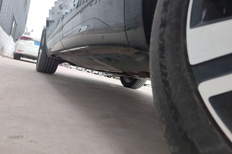 Used Volkswagen Tavendor 2023 380TSI Four-Wheel Drive R-Line Cruise Edition Left Side Sill