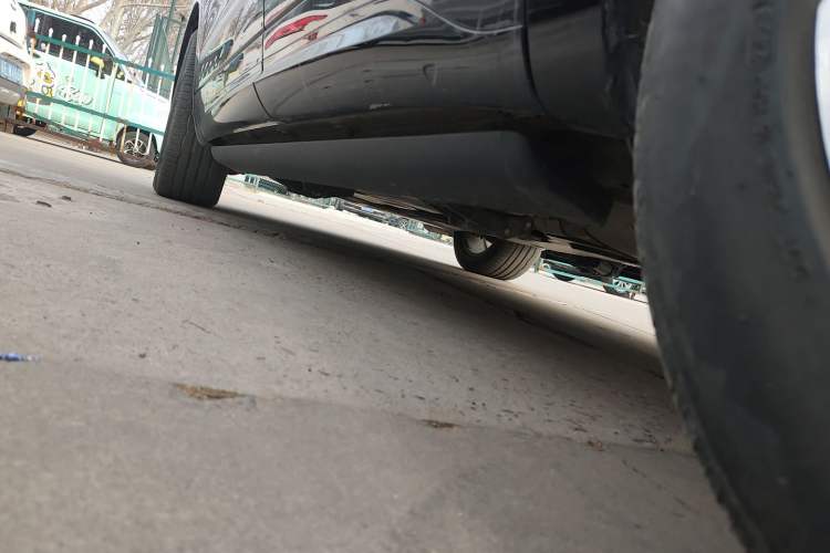 Used Volkswagen Tavendor 2023 380TSI Four-Wheel Drive R-Line Cruise Edition Left Side Sill