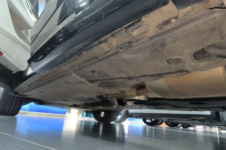 Used Volkswagen Tavendor 2023 380TSI Four-Wheel Drive R-Line Cruise Edition Left Side Sill