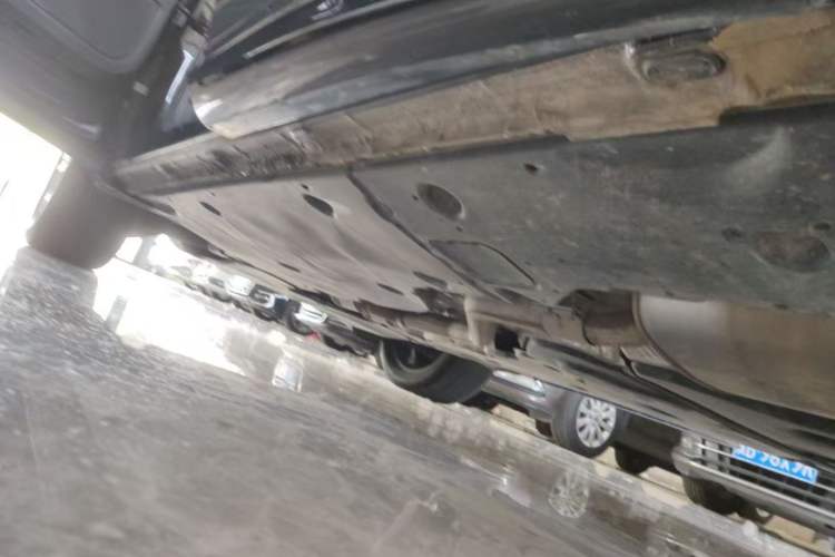 Used Volkswagen Tavendor 2023 380TSI Four-Wheel Drive R-Line Cruise Edition Left Side Sill
