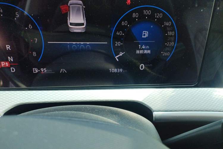 Used Volkswagen Tavendor 2023 380TSI Four-Wheel Drive R-Line Cruise Edition Odometer Close Up