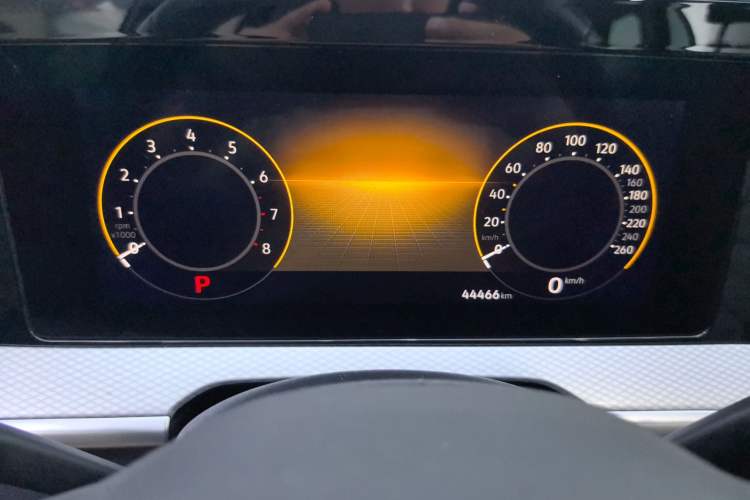 Used Volkswagen Tavendor 2023 330TSI Luxury Touring Edition Odometer Close Up