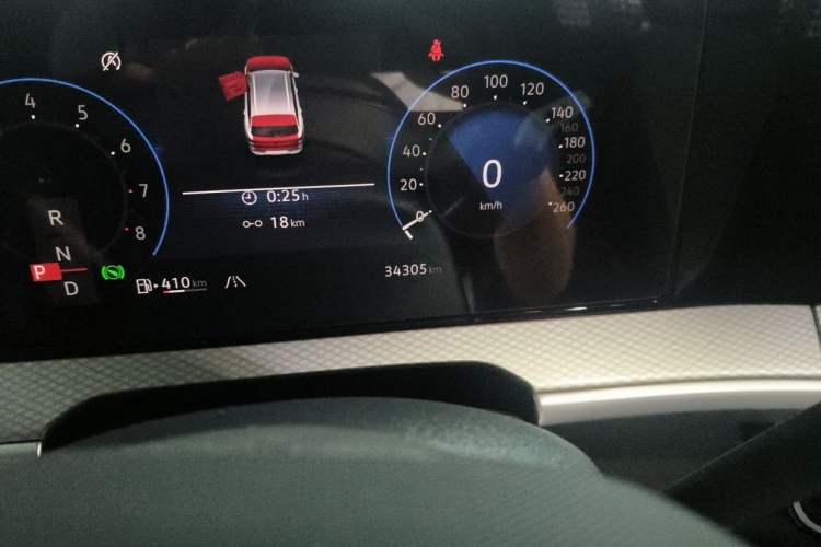 Used Volkswagen Tavendor 2023 380TSI Four-Wheel Drive R-Line Cruise Edition Odometer Close Up