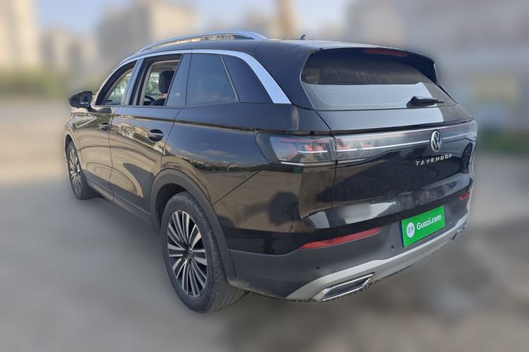 Used Volkswagen Tavendor 2023 330TSI Luxury Touring Edition Rear Left 45 Deg
