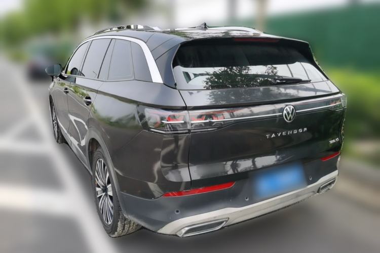 Used Volkswagen Tavendor 2023 330TSI Luxury Touring Edition Rear Left 45 Deg