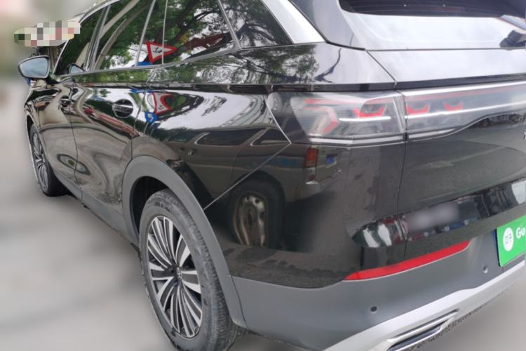 Used Volkswagen Tavendor 2023 330TSI Luxury Touring Edition Rear Left 45 Deg