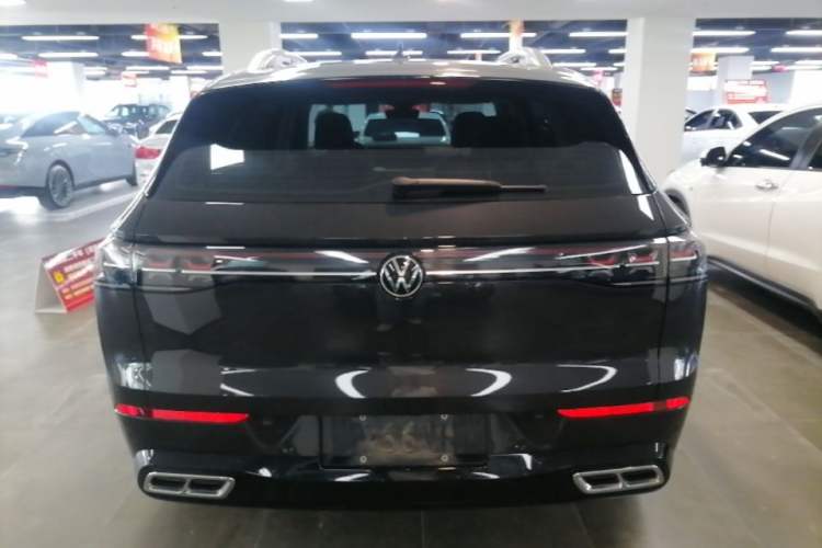 Used Volkswagen Tavendor 2023 380TSI Four-Wheel Drive R-Line Cruise Edition Rear
