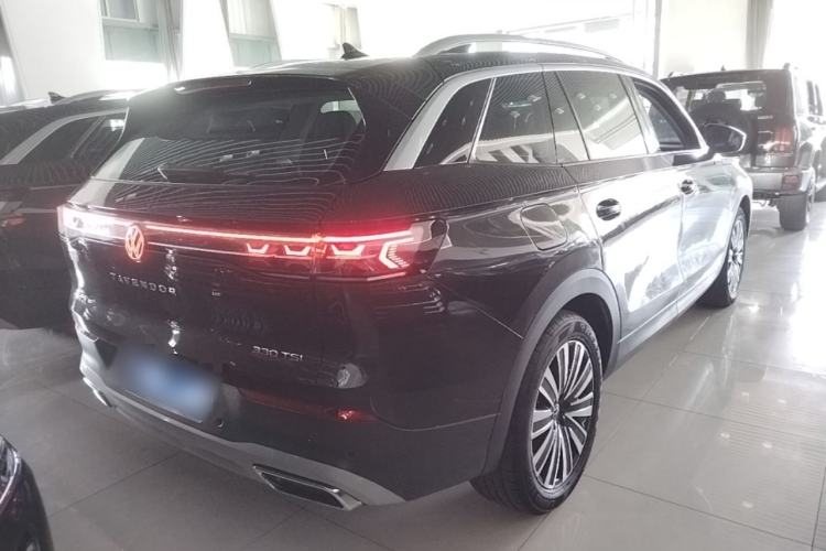 Used Volkswagen Tavendor 2023 330TSI Luxury Touring Edition Rear Right 45 Deg