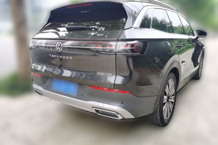 Used Volkswagen Tavendor 2023 330TSI Luxury Touring Edition Rear Right 45 Deg