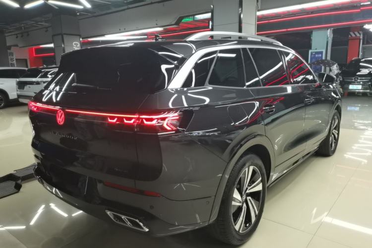 Used Volkswagen Tavendor 2023 380TSI Four-Wheel Drive R-Line Cruise Edition Rear Right 45 Deg