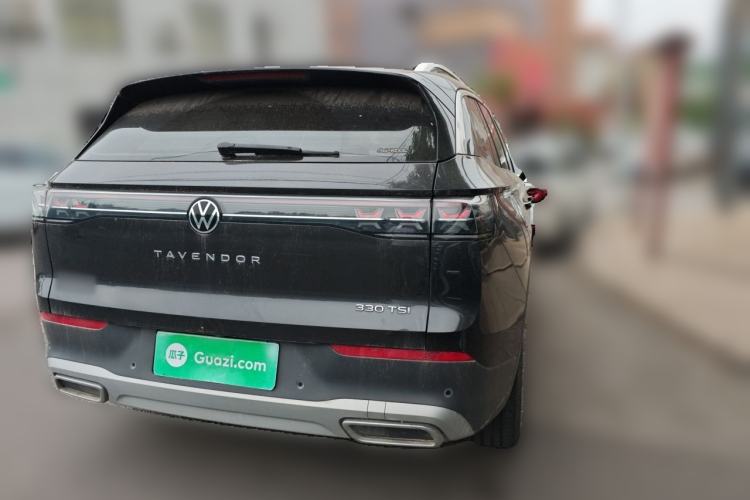 Used Volkswagen Tavendor 2023 330TSI Luxury Touring Edition Rear Right 45 Deg