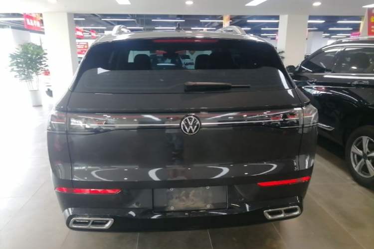 Used Volkswagen Tavendor 2023 380TSI Four-Wheel Drive R-Line Cruise Edition Rear