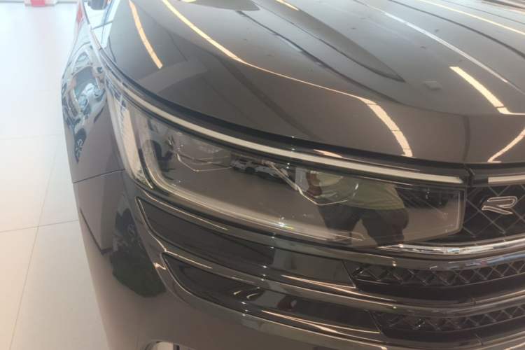 Used Volkswagen Tavendor 2023 380TSI Four-Wheel Drive R-Line Cruise Edition Right Front Headlight