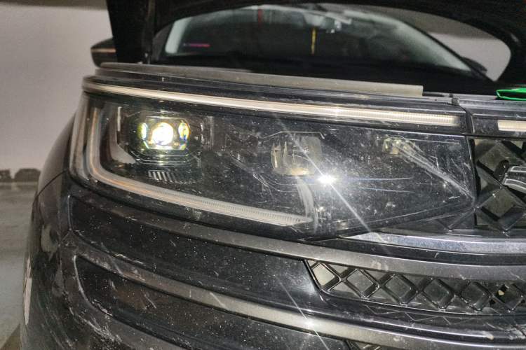 Used Volkswagen Tavendor 2023 380TSI Four-Wheel Drive R-Line Cruise Edition Right Front Headlight